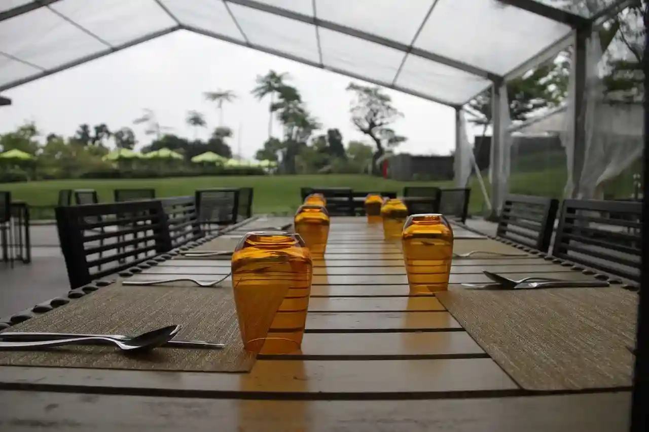 places to eat in pune